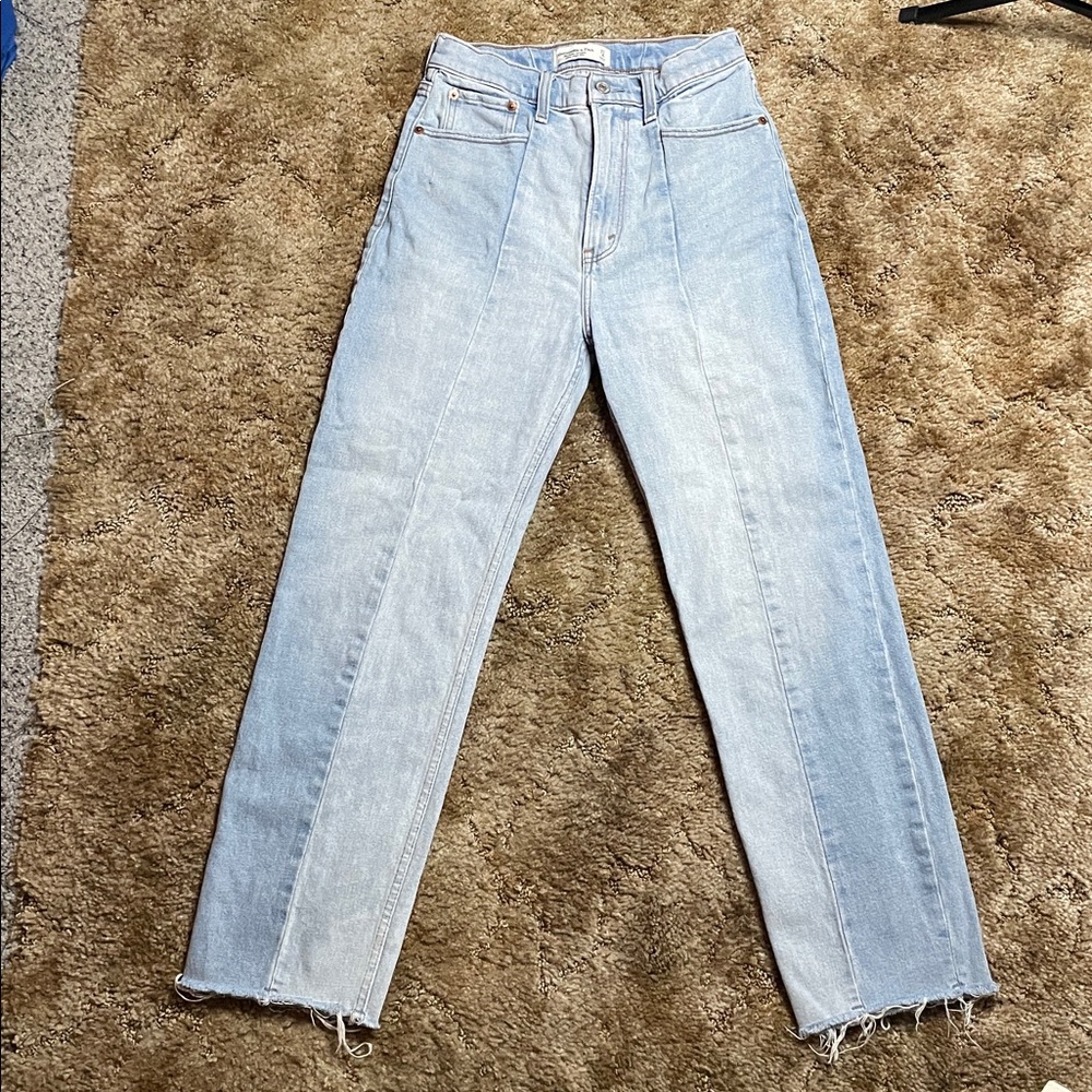 Abercrombie & Fitch The Ankle‎ Straight Leg High Rise Light Wash Jean - Picture 3 of 7